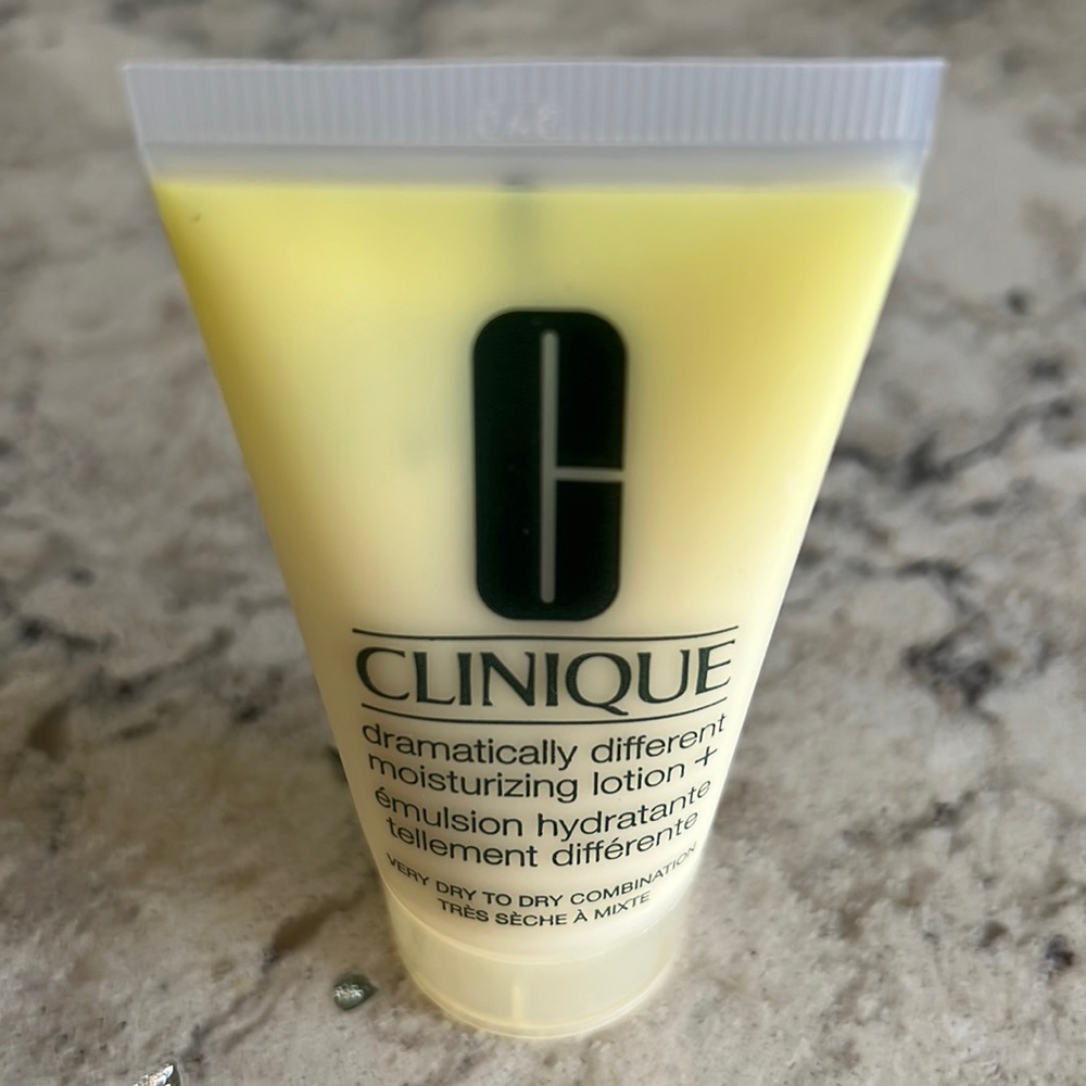 4/$14 Travel Size Clinique Moisturizing Lotion +, 0.5 oz, NEW